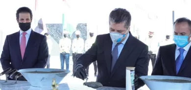 رئيس حكومة إقليم كوردستان يضع الحجر الاساس لمشروع صوامع القمح في السليمانية