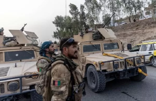 Afghan Taliban seize border crossing with Pakistan in major advance