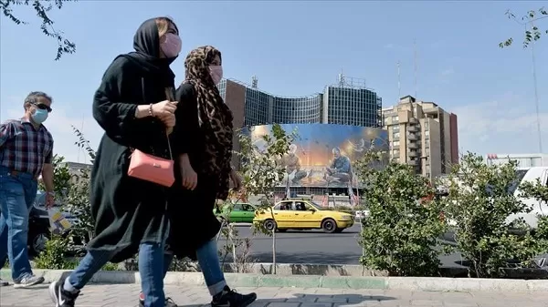 Iran imposes week-long lockdown of Tehran as virus surges