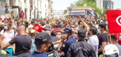 تونس.. احتجاجات تطالب بإسقاط الحكومة ومحاسبة الغنوشي
