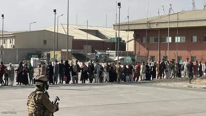 طالبان وأميركا تهدفان إلى تسليم مطار كابل على وجه السرعة