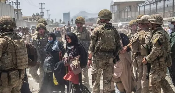 US forces in Kabul on high alert as evacuations enter final phase
