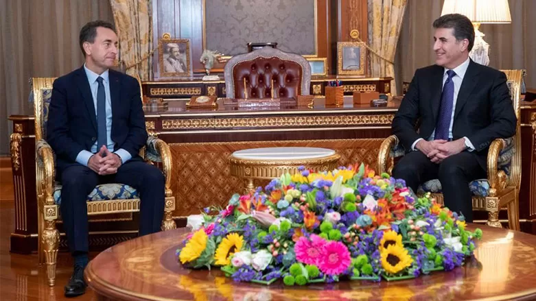 نيجيرفان بارزاني والسفير الفرنسي لدى بغداد يبحثان التطورات السياسية في المنطقة
