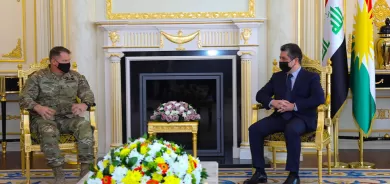 رئيس حكومة إقليم كوردستان يستقبل القائد العام لقوات التحالف في العراق وسوريا