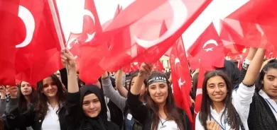 تقرير: تراجع شعبية حزب أردوغان وسط الشباب