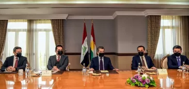 PM Masrour Barzani meets key entrepreneurs involved in school building