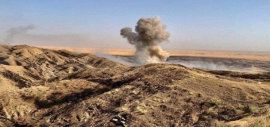 قصف 3 تجمعات لداعش في جبال حمرين
