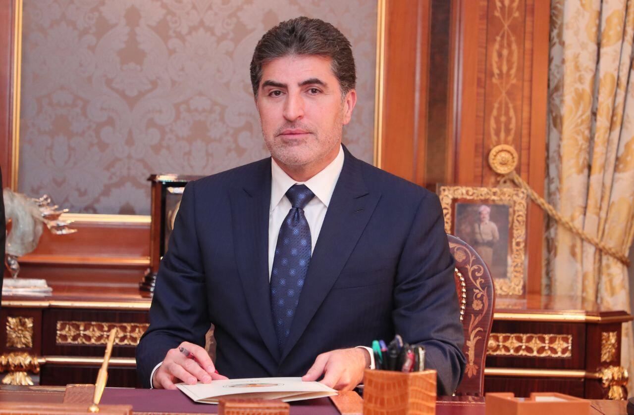 رئيس إقليم كوردستان يعزي عائلة الكاتب 