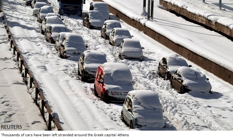Heavy snowfall causes travel chaos in Istanbul and Athens