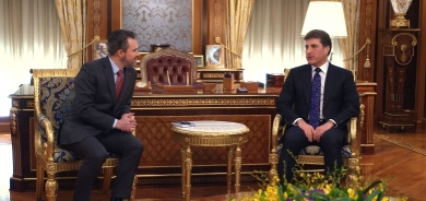 رئيس إقليم كوردستان يبحث العلاقات الثنائية مع السفير الكندي