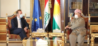 الرئيس بارزاني وسفير الاتحاد الأوروبي لدى بغداد يبحثان تداعيات هجوم اربيل