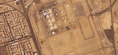 Satellite photos show Yemen rebels hit Saudi oil site again