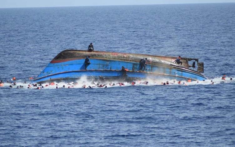 غرق 35 مهاجراً قبالة السواحل الليبية