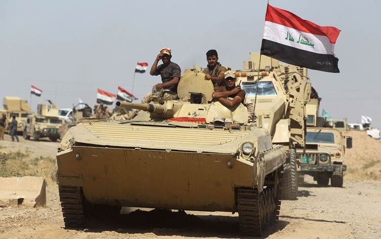 قوة مدرعة من الجيش العراقي تتجه نحو سنجار