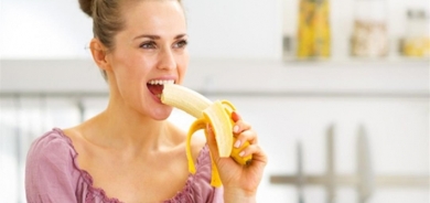خبراء التغذية يحذرون من تناول الموز على معدة فارغة في الصباح