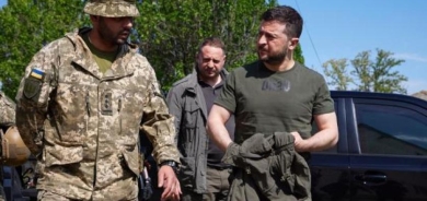 زيلينسكي يزور قواته على خط الجبهة في دونباس