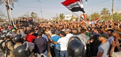 اخلاء مجلس النواب العراقي من موظفيه بعد تظاهرات شهدتها المنطقة الخضراء