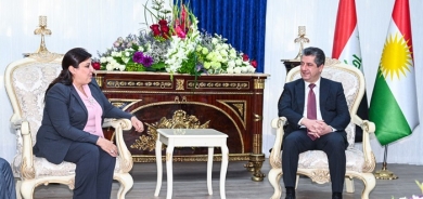 PM Masrour Barzani visits ministries, supervises projects