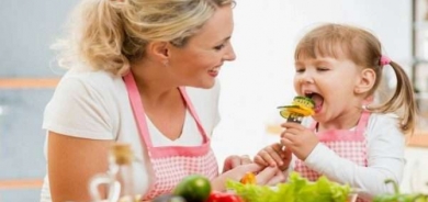 كيف تشجع طفلك على تناول الخضروات؟