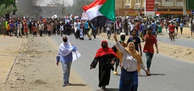 Hundreds of anti-coup protesters in Sudan defy security forces