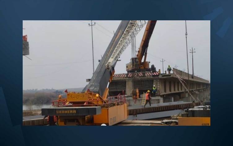 افتتاح أطول جسر بالعراق بعد توقف لخمس سنوات بسبب حرب داعش