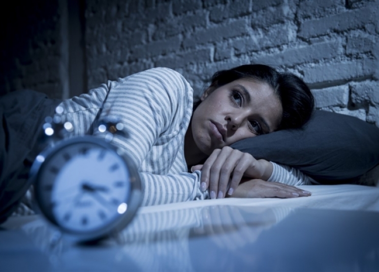 ما هي التغيرات الفيزيولوجية التي تحدث بأجسامنا عندما نبقى مستيقظين بعد منتصف الليل؟