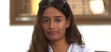 Shamima Begum: Spy for Canada smuggled schoolgirl to Syria