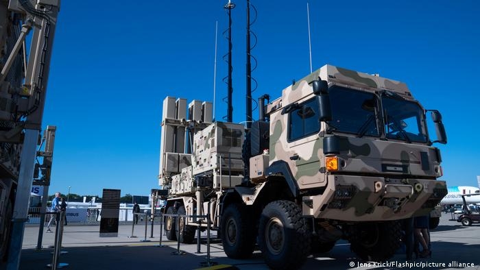 Germany to 'quickly' send air defense systems to Ukraine
