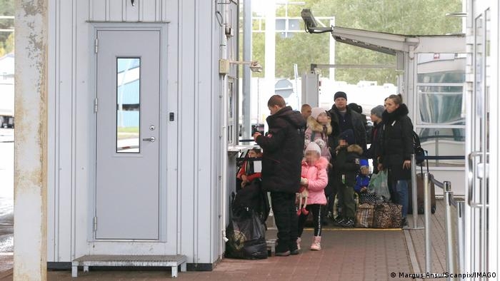 Estonia turns away Ukrainian refugees at EU border after harrowing wait