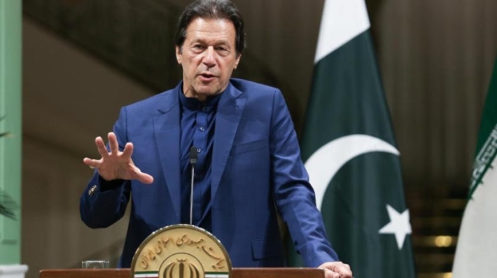 نجاة رئيس وزراء باكستان السابق عمران خان من محاولة إغتيال