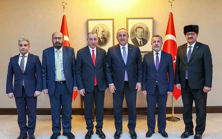 أمير الكورد الإزيديين يدعو تركيا للضغط على الحكومة العراقية لتنفيذ اتفاقية سنجار