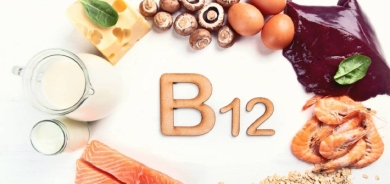 ما هي أعراض نقص فيتامين B12؟