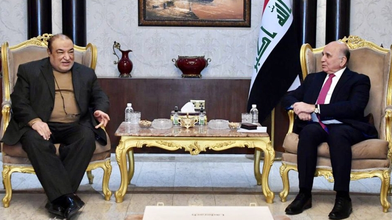 فؤاد حسين ونائب وزير الخارجية الإيراني يؤكدان أهمية حل الملفات العالقة بين بغداد وطهران