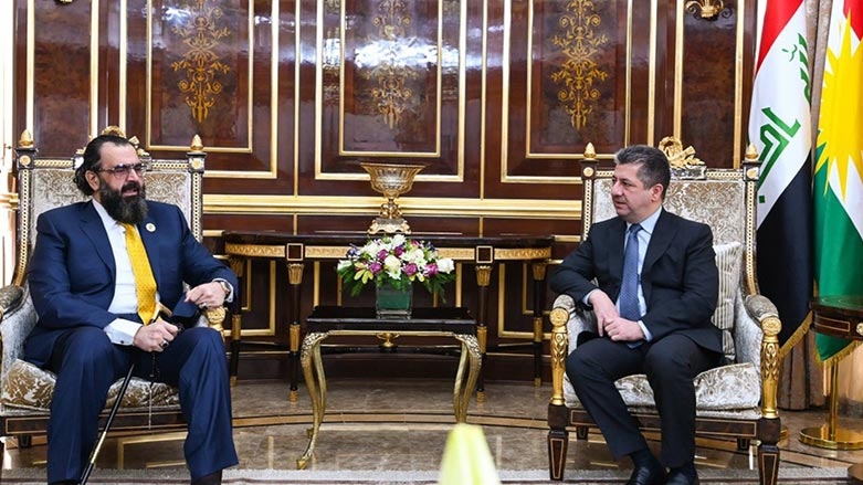 رئيس حكومة إقليم كوردستان يستقبل الشيخ نهرو الشيخ محمد الكسنزاني