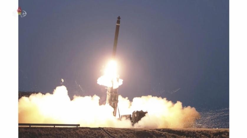 كوريا الشمالية تواصل تجاربها الصاروخية... وتحذر من رد أكبر على مناورات واشنطن وسيول