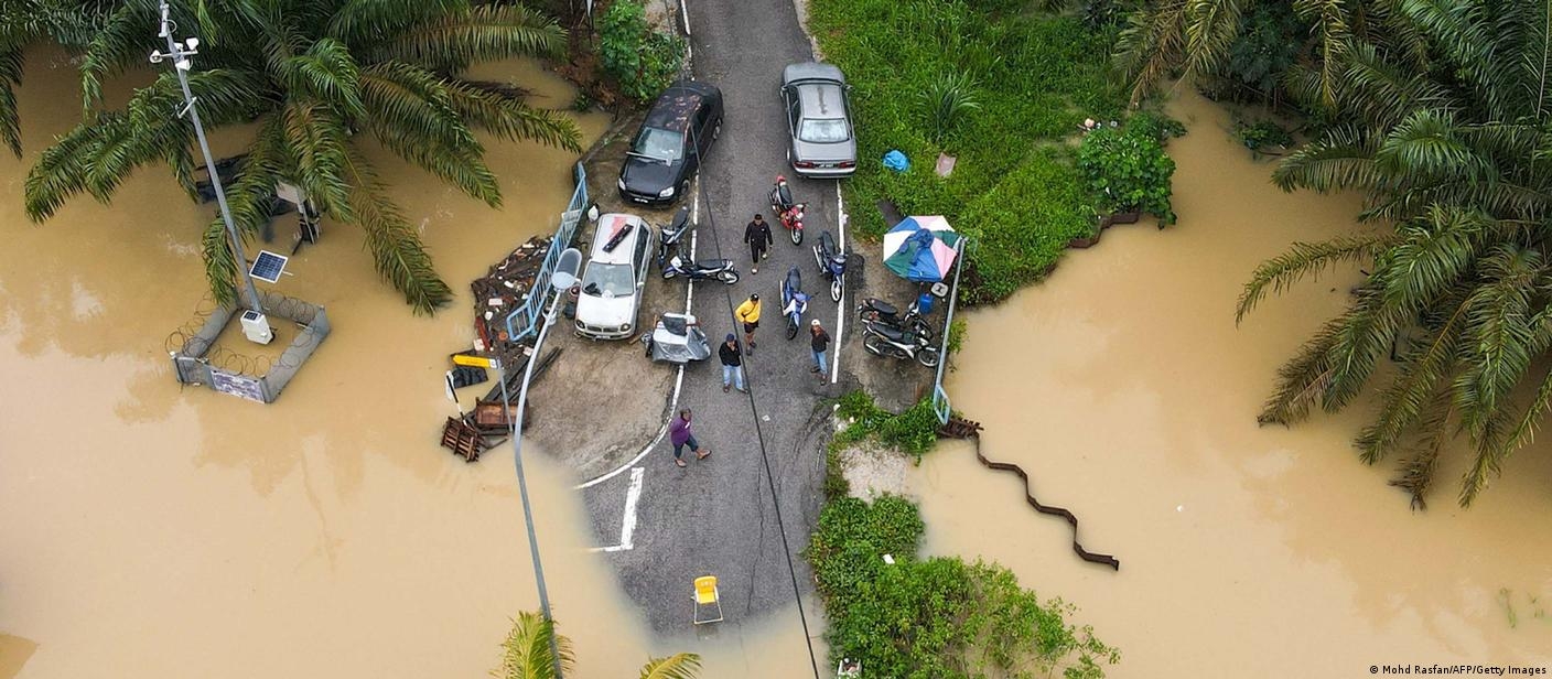 Malaysia: Deadly floods force mass evacuations