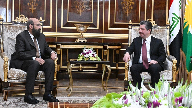 مسرور بارزاني يجدّد التأكيد على دعم حكومة كوردستان لحقوق الإيزيديين