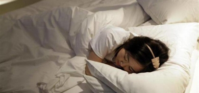 دراسة: انقطاع التنفس أثناء النوم قد يسبب تلفاً بالدماغ
