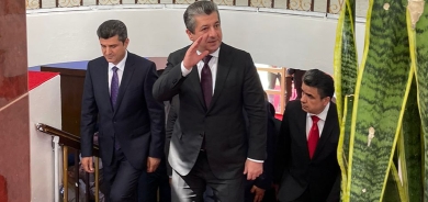 رئیس حكومة إقلیم كوردستان يصل عقرة بمرافقة وفد حكومي