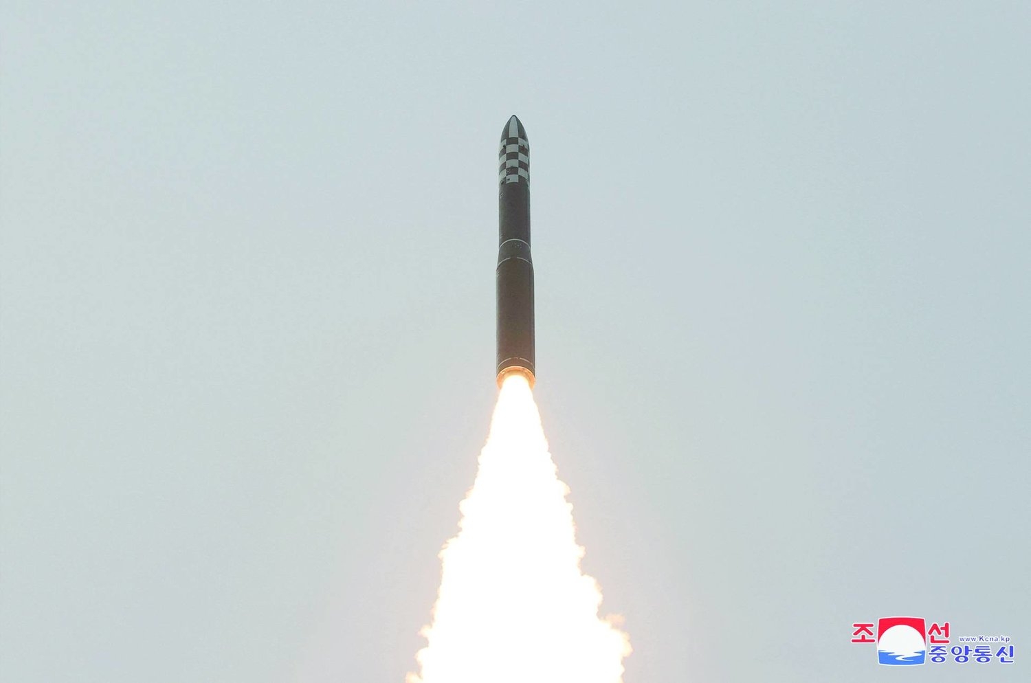 كوريا الشمالية تطلق «صاروخاً بالستياً غير محدد»
