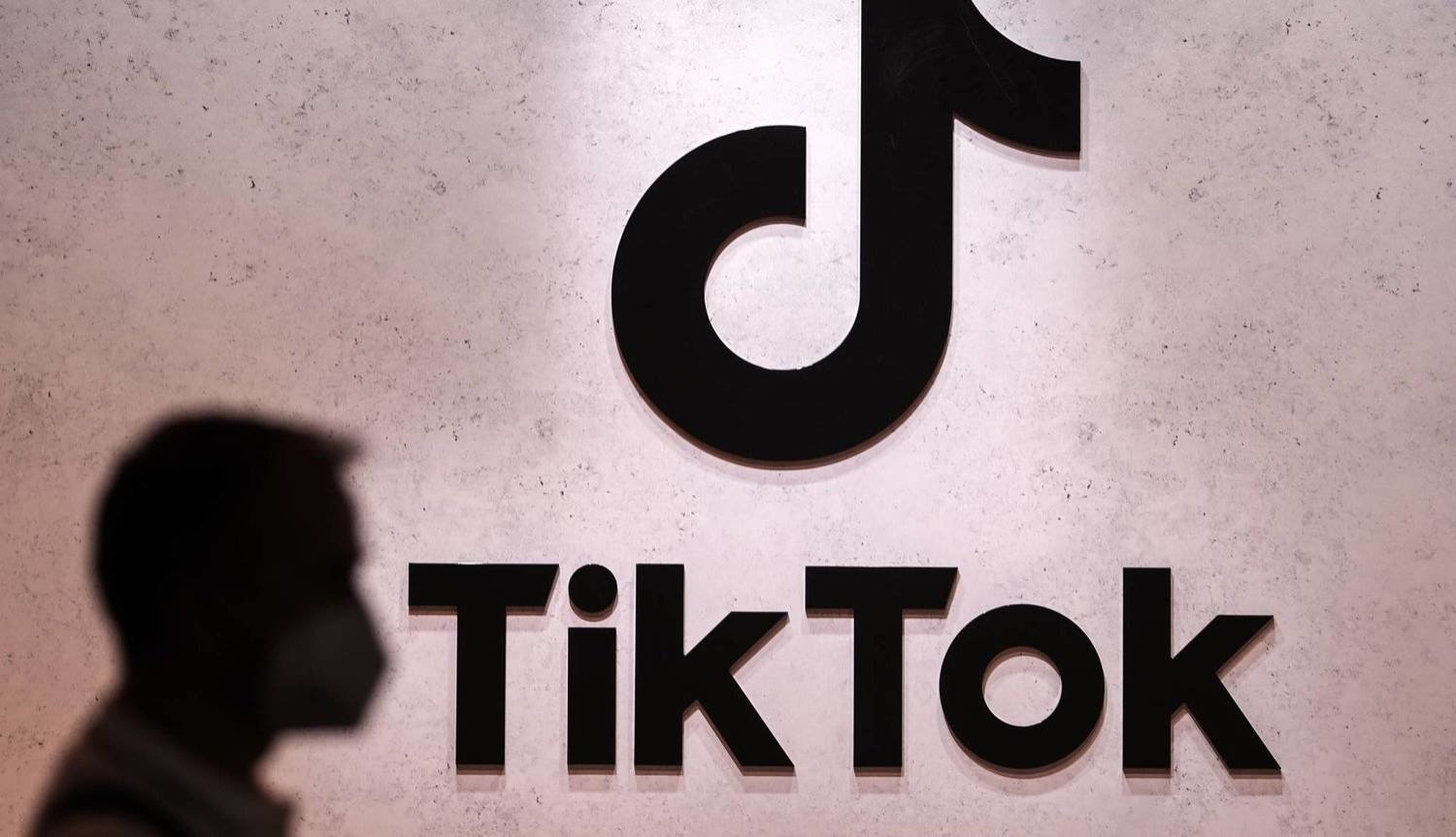 «يوتيوب» يلاحق «تيك توك» بتعزيز أدوات الفيديو القصير
