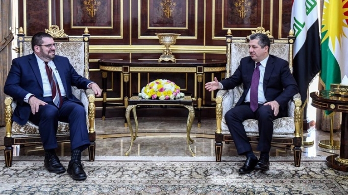 مسرور بارزاني ودبلوماسي امريكي يبحثان أهمية حل مشاكل أربيل بغداد وفق الدستور والاتفاقات المبرمة