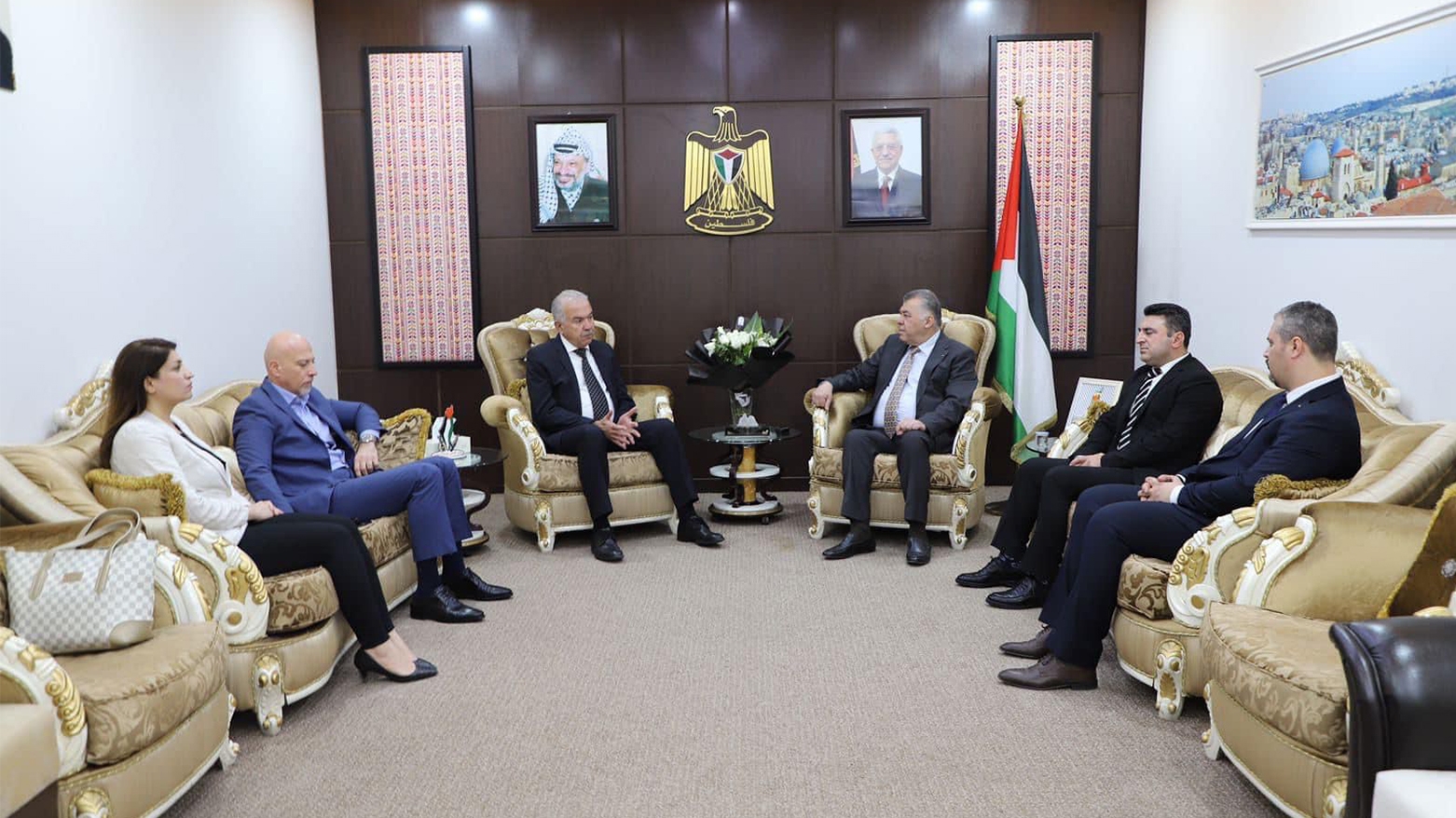 الديمقراطي الكوردستاني يزور القنصلية الفلسطينية بأربيل لتقديم العزاء بضحايا غزة