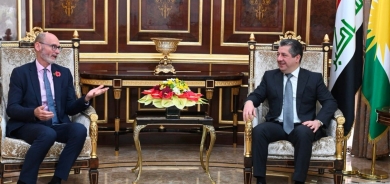 مسرور بارزاني والسفير البريطاني يبحثان مستجدات الوضع السياسي والأمني في العراق والمنطقة