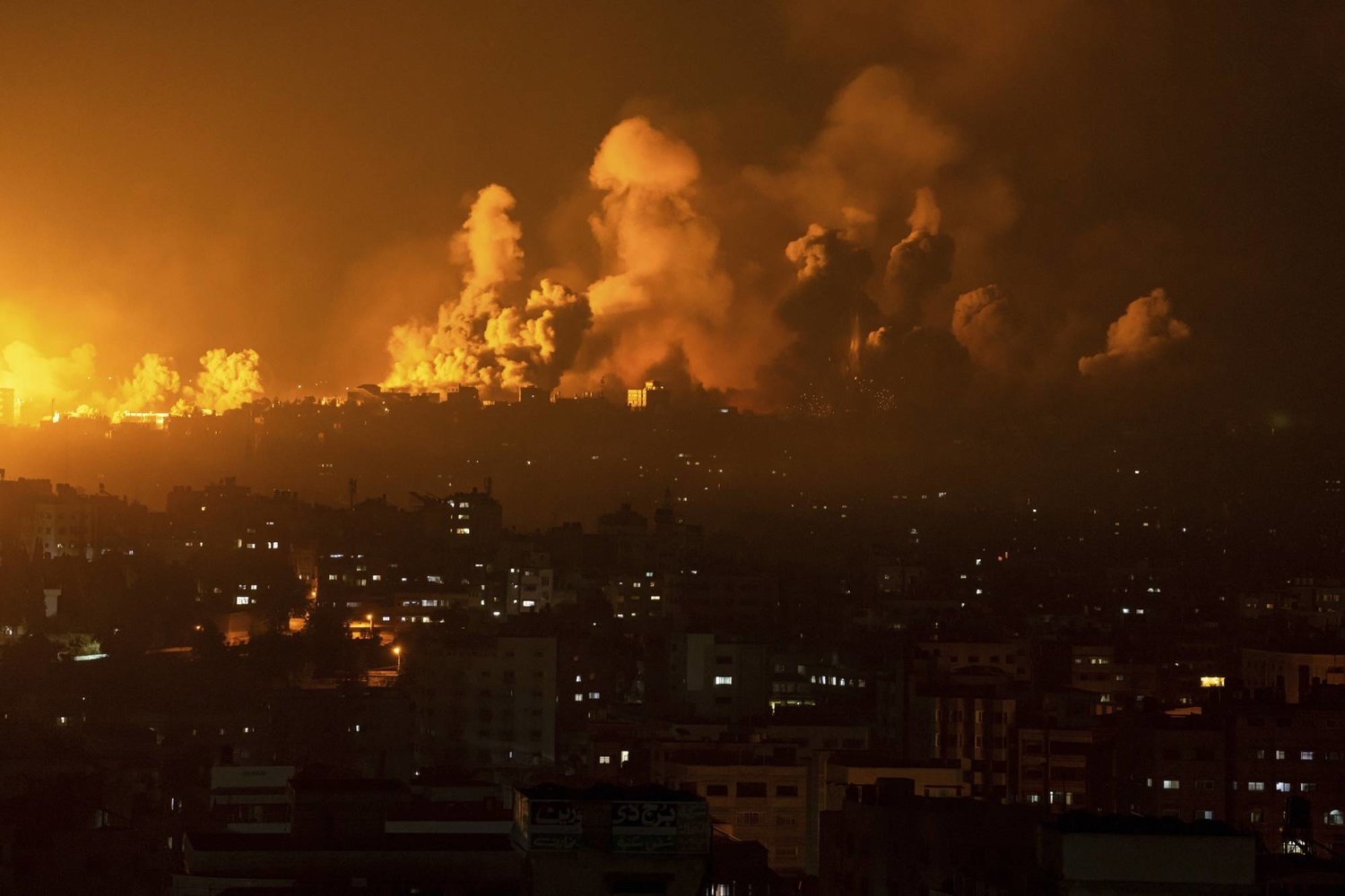 بعد دقائق من انتهاء «الهدنة»... الجيش الإسرائيلي يعلن استئناف القتال ضد «حماس»
