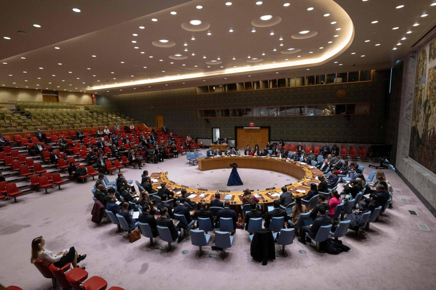 أميركا وبريطانيا تدافعان في «مجلس الأمن» عن ضرباتهما على الحوثيين... وروسيا تندّد