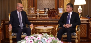 نيجيرفان بارزاني والسفير البريطاني ببغداد يؤكدان أهمية حماية أمن العراق