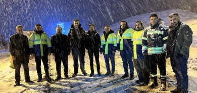 إنقاذ أعداد كبيرة من السياح طوقتهم الثلوج في إقليم كوردستان