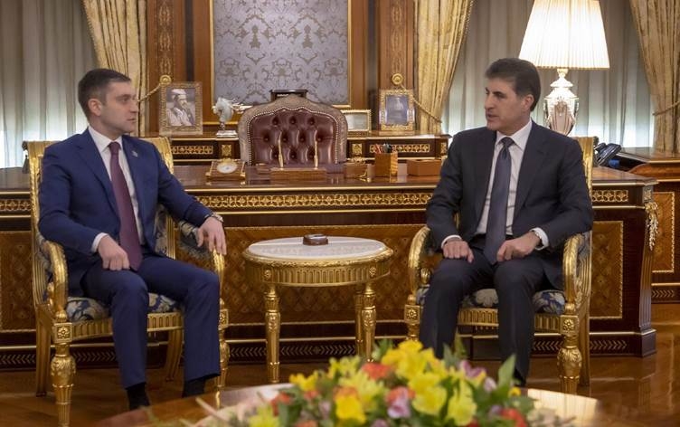 نيجيرفان بارزاني يبحث مع سفير أذربيجان فتح ممثلية في اقليم كوردستان