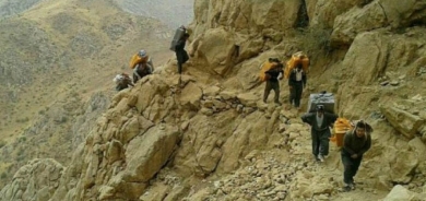 Perilous Paths: Kolbars' Plight in Border Regions Amid Iranian Crackdown